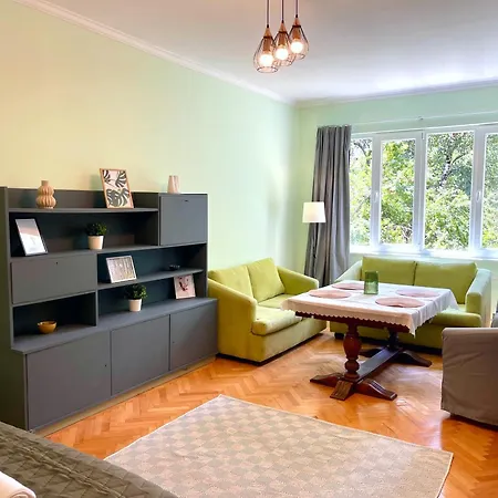 Apartment Bohemian Bright & Calm 2br - Center - Private Balcony
