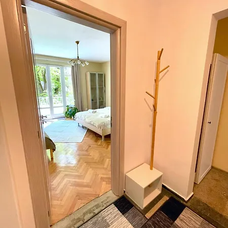 Bohemian Bright & Calm 2br - Center - Private Balcony Apartment Sofia