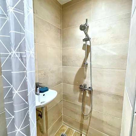 Apartment Bohemian Bright & Calm 2br - Center - Private Balcony